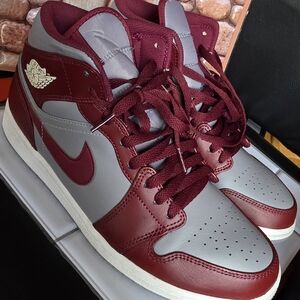 Nike Air Jordan Men's Maroon and Gray Sneakers